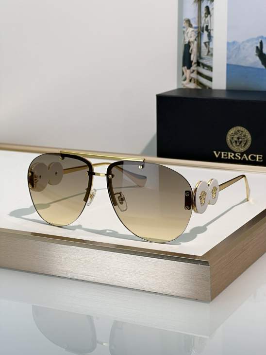 Picture of Versace Sunglasses _SKUfw79279713fw
